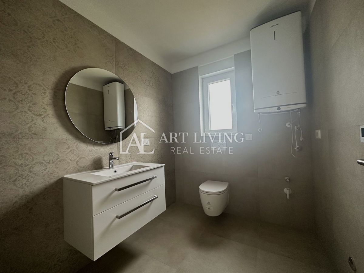 Poreč, okolica - PRILOŽNOST, atraktivno dvosobno stanovanje v prvem nadstropju