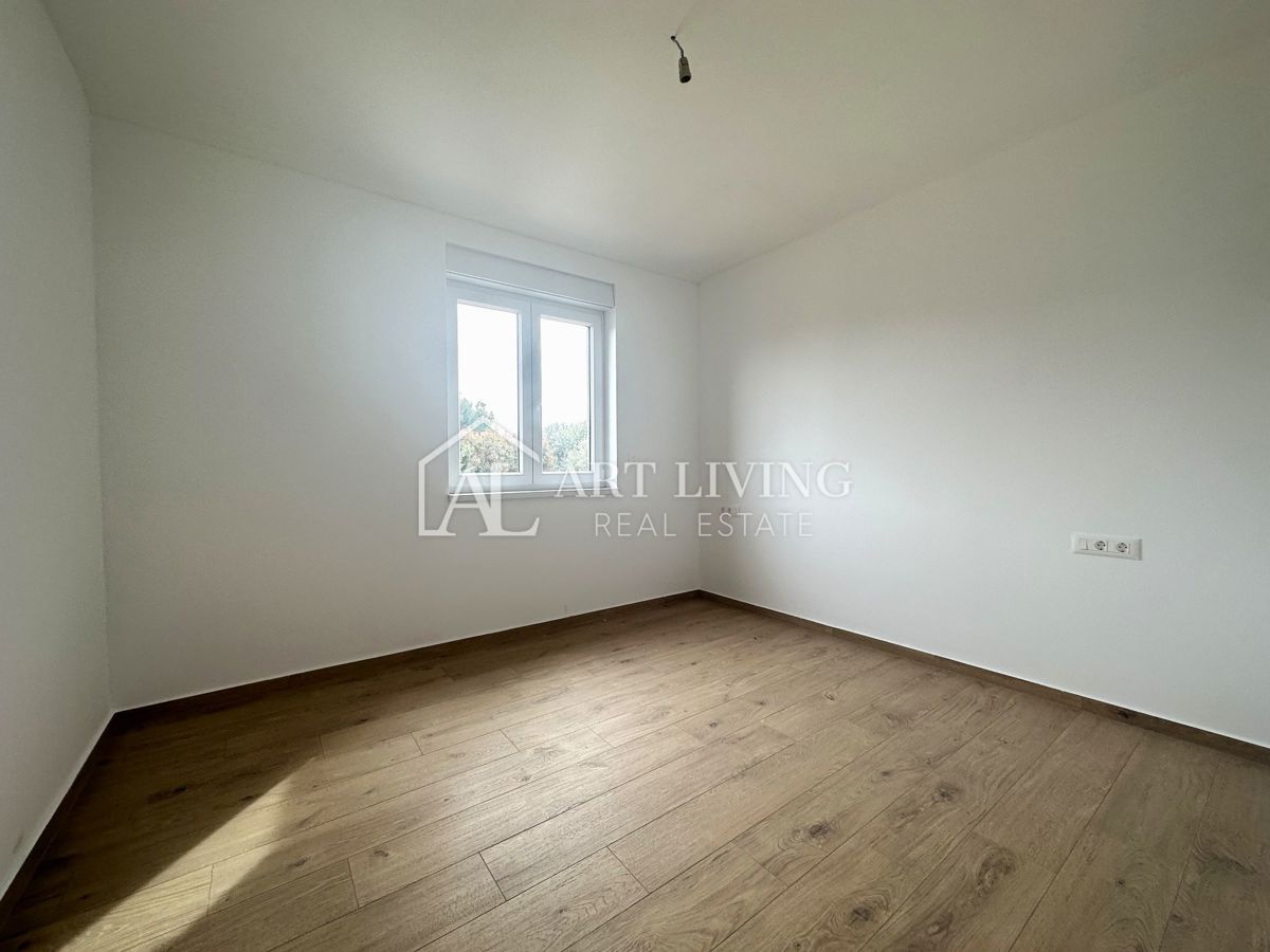 Poreč, okolica - moderno dvosobno stanovanje v prvem nadstropju - NOVOGRADNJA