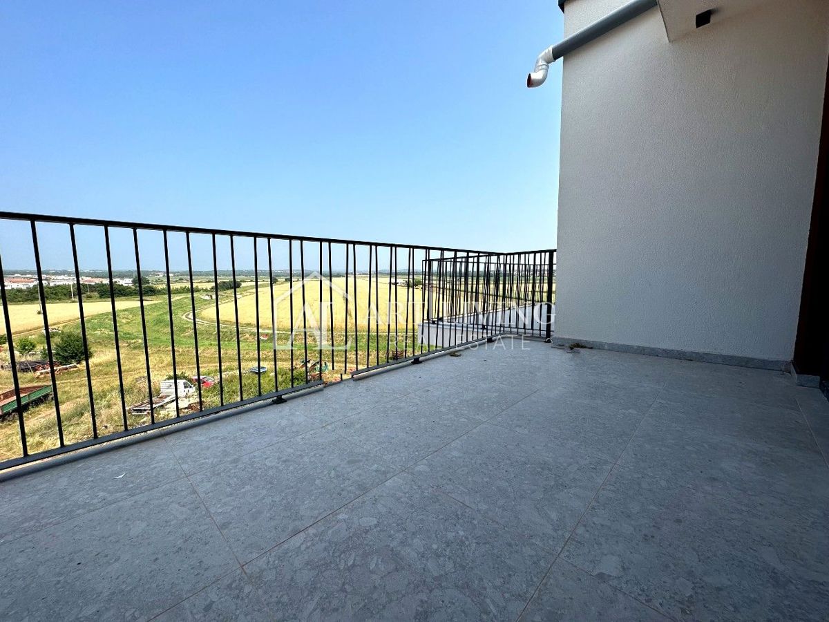 Istra, Umag - PRILOŽNOST - moderno enosobno stanovanje - NOVOGRADNJA