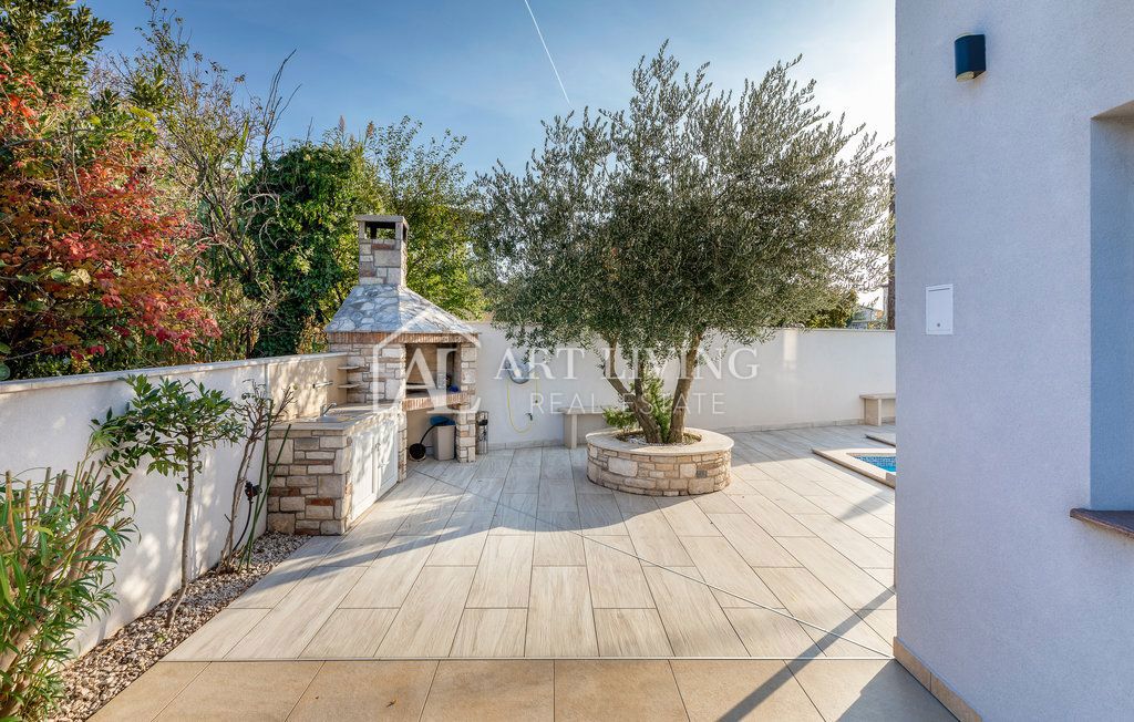 Istra, Umag – Privlačna apartmajska hiša, 300 m od morja