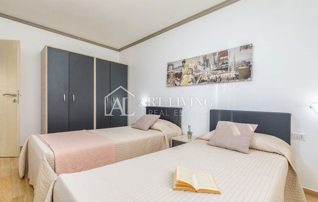 Istra, Umag – Privlačna apartmajska hiša, 300 m od morja