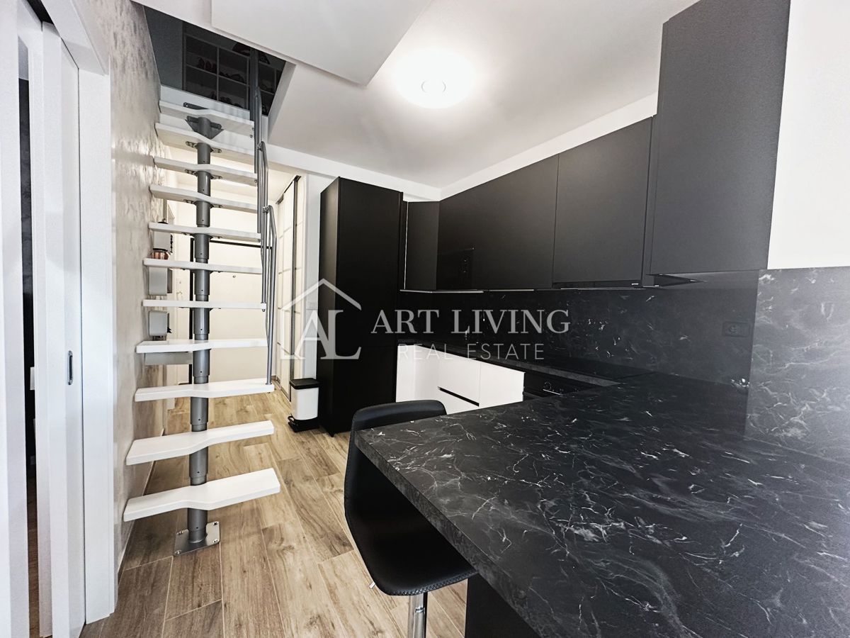 Umag, okolica – Luksuzno stanovanje z galerijo, 72 m², pogled na morje, 300 m od plaže