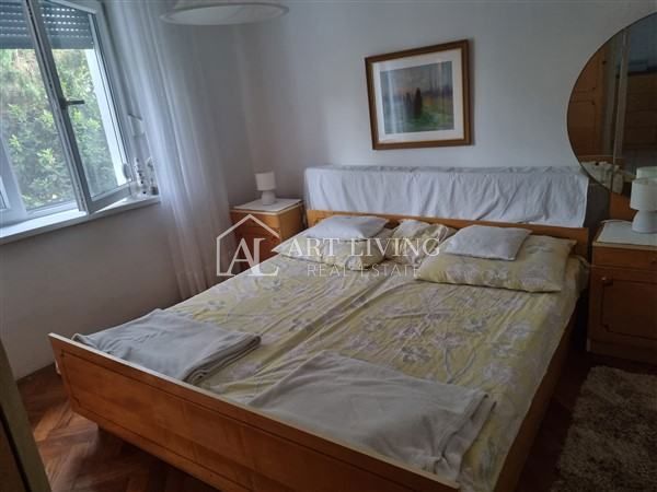 Umag – PRILOŽNOST, prostorno stanovanje 77,19 m² blizu centra mesta