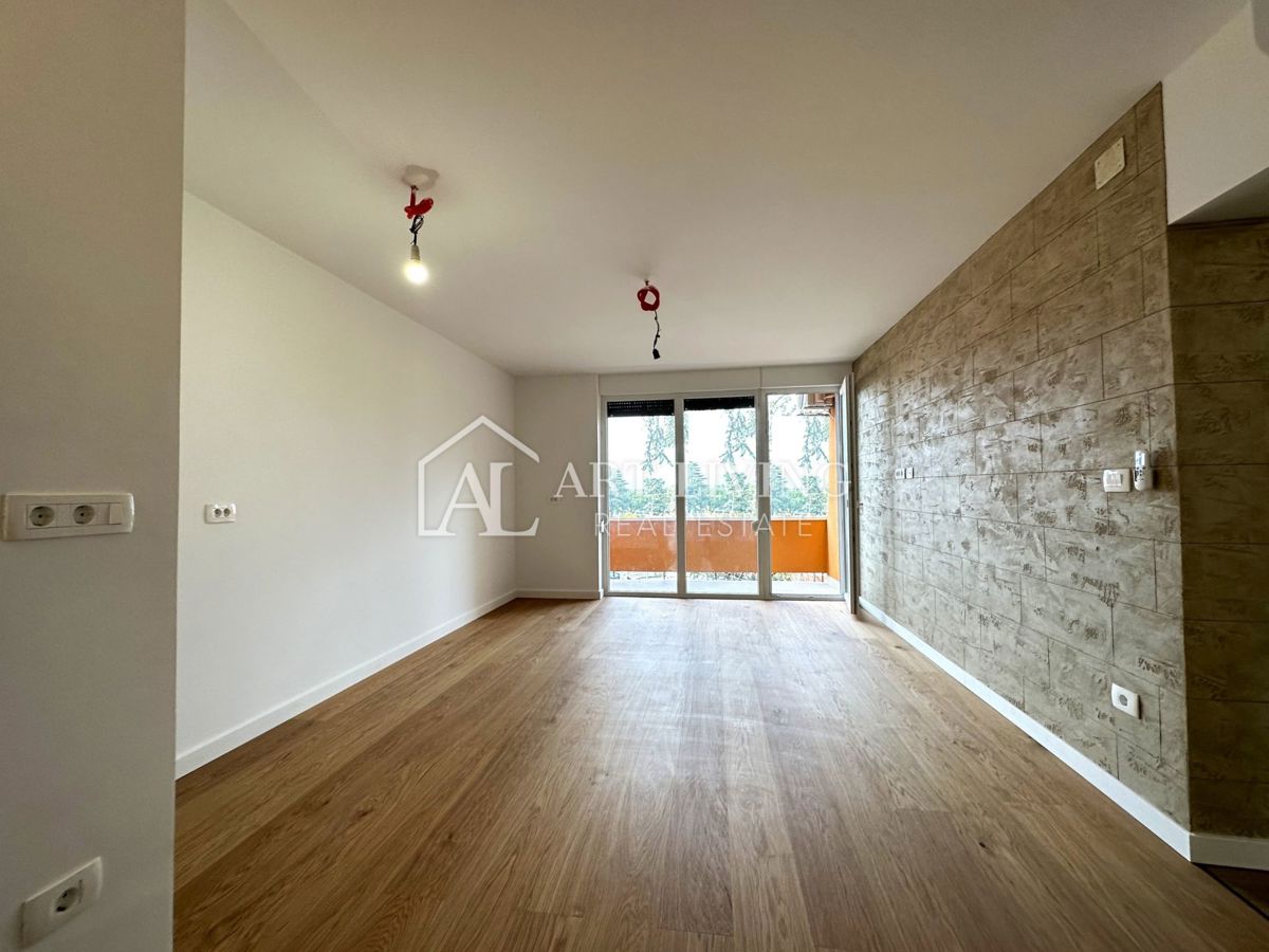 Umag, center – popolnoma na novo urejeno dvosobno stanovanje na TOP lokaciji