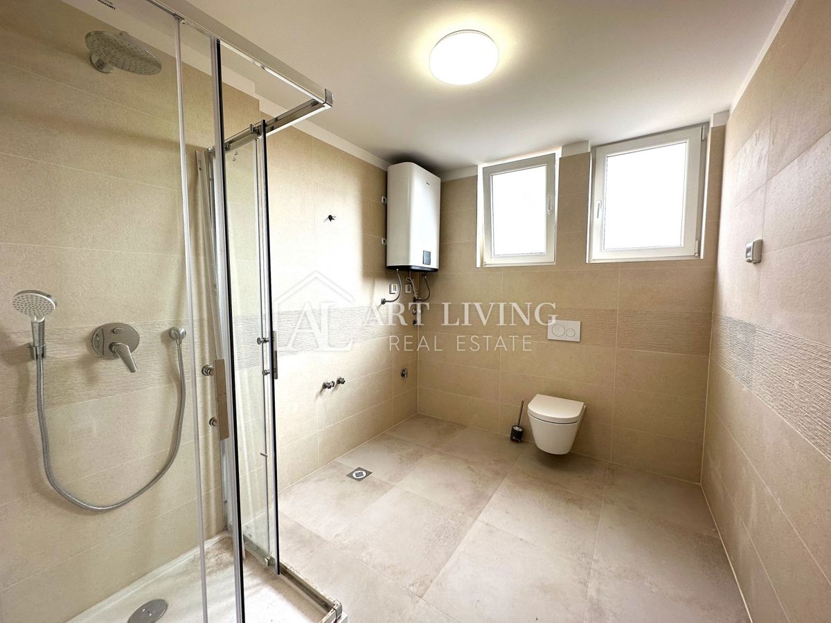 Umag, center – popolnoma na novo urejeno dvosobno stanovanje na TOP lokaciji