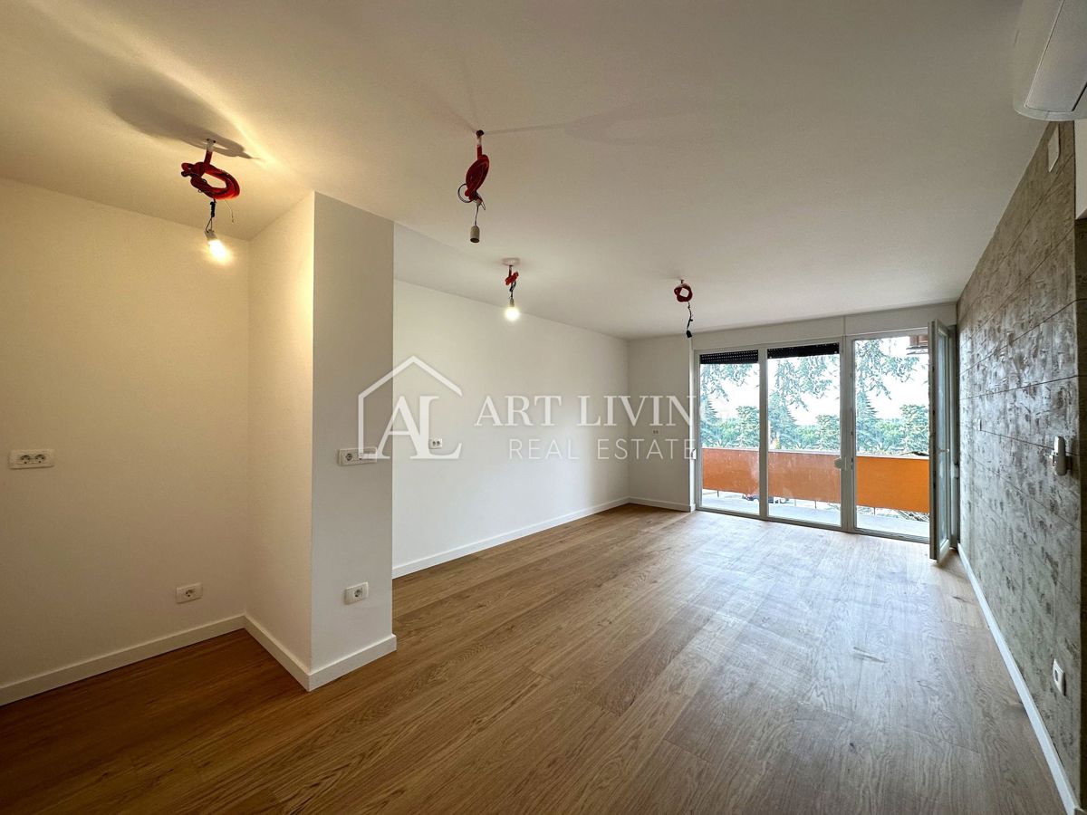 Umag, center – popolnoma na novo urejeno dvosobno stanovanje na TOP lokaciji