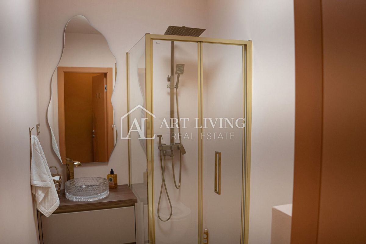 Luksuzno opremljen SPA / Beauty prostor v centru Umaga – Popolnoma opremljen