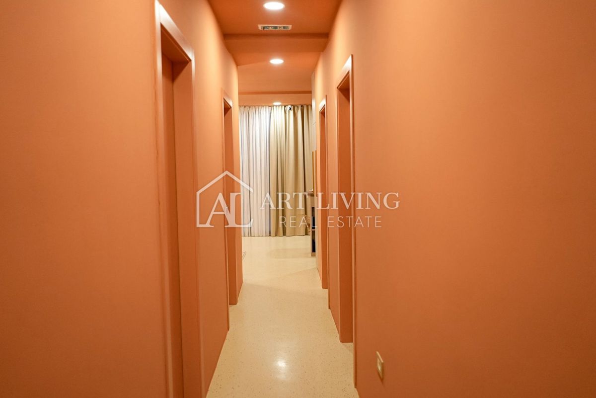 Luksuzno opremljen SPA / Beauty prostor v centru Umaga – Popolnoma opremljen