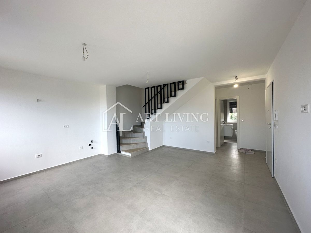 Poreč, okolica - dvoetažno trisobno stanovanje, 86,40 m2, NOVOGRADNJA