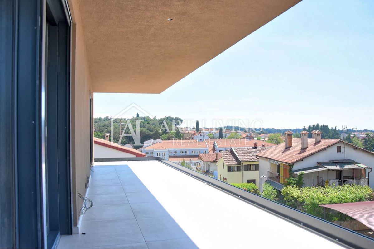 Poreč, Luksuzni penthouse v novogradnji 500 m od morja