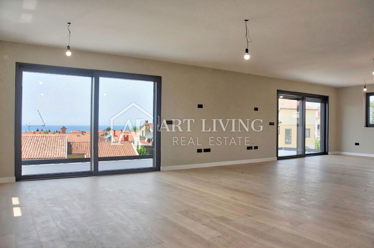 Poreč, Luksuzni penthouse v novogradnji 500 m od morja