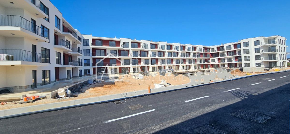 Istra, Umag - moderno dvosobno stanovanje v 3. nadstropju - PRILOŽNOST