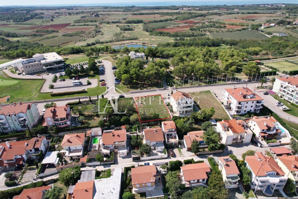 Umag, Crveni Vrh - EKSKLUZIVNO - gradbeno zemljišče s projektom na izjemni lokaciji
