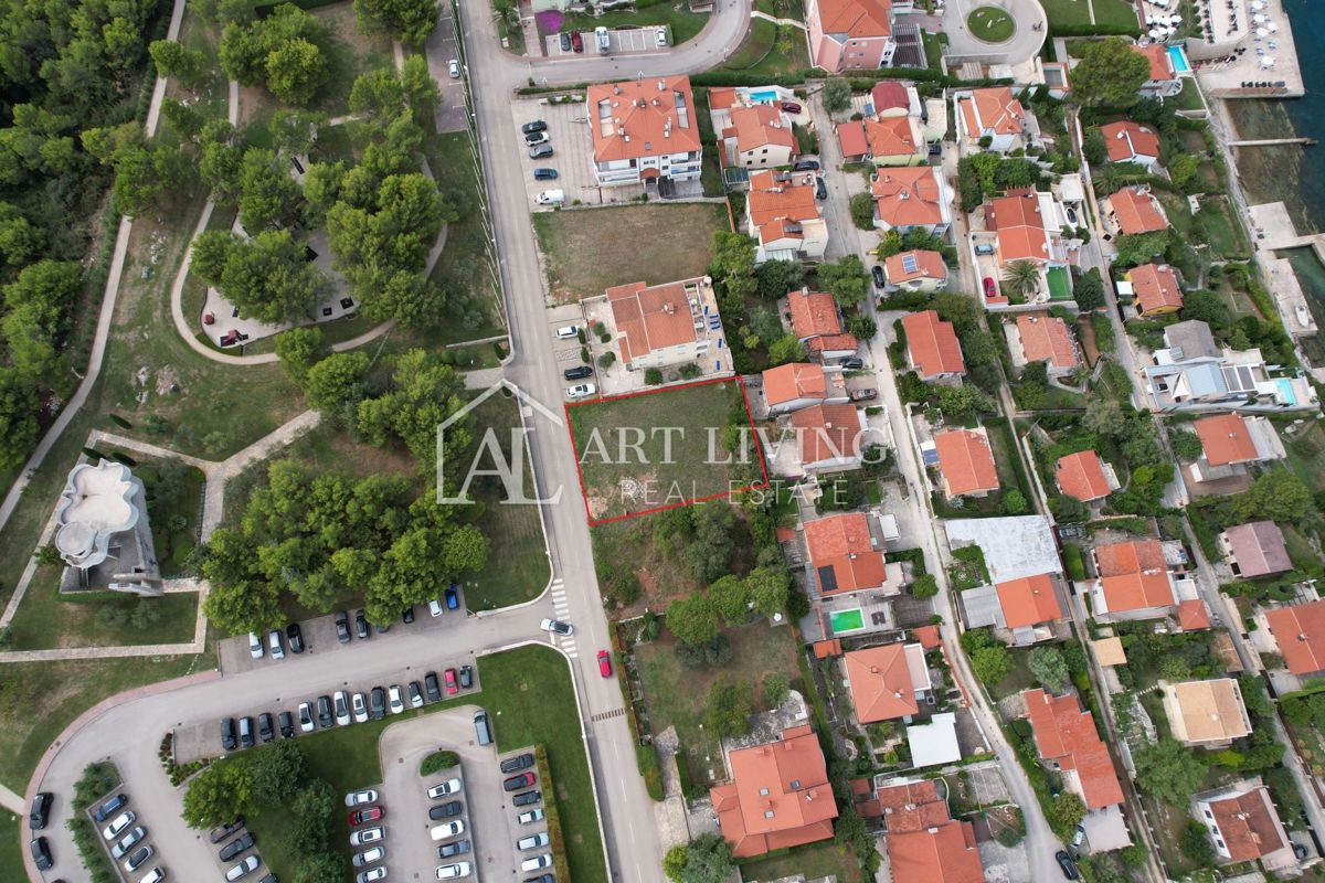 Umag, Crveni Vrh - EKSKLUZIVNO - gradbeno zemljišče s projektom na izjemni lokaciji