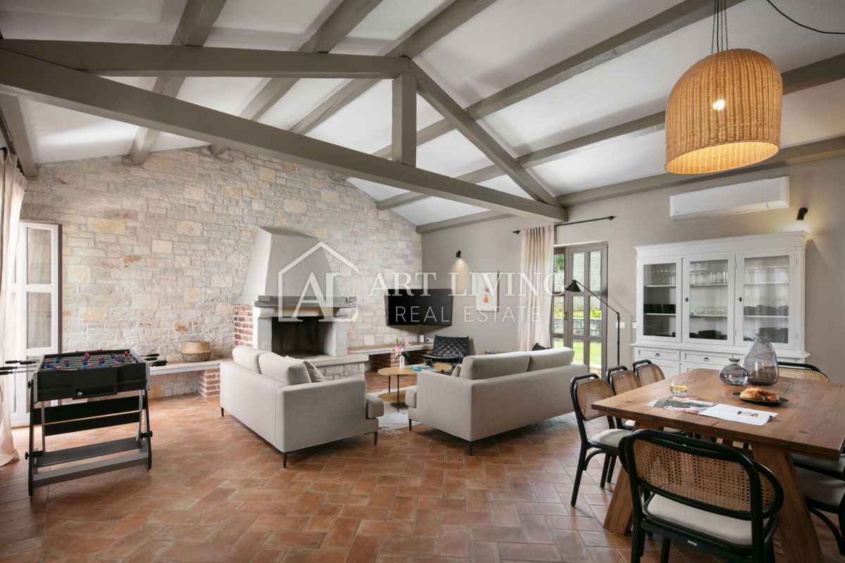 Poreč, okolica - razkošna rustikalna vila z bazenom - PRILOŽNOST