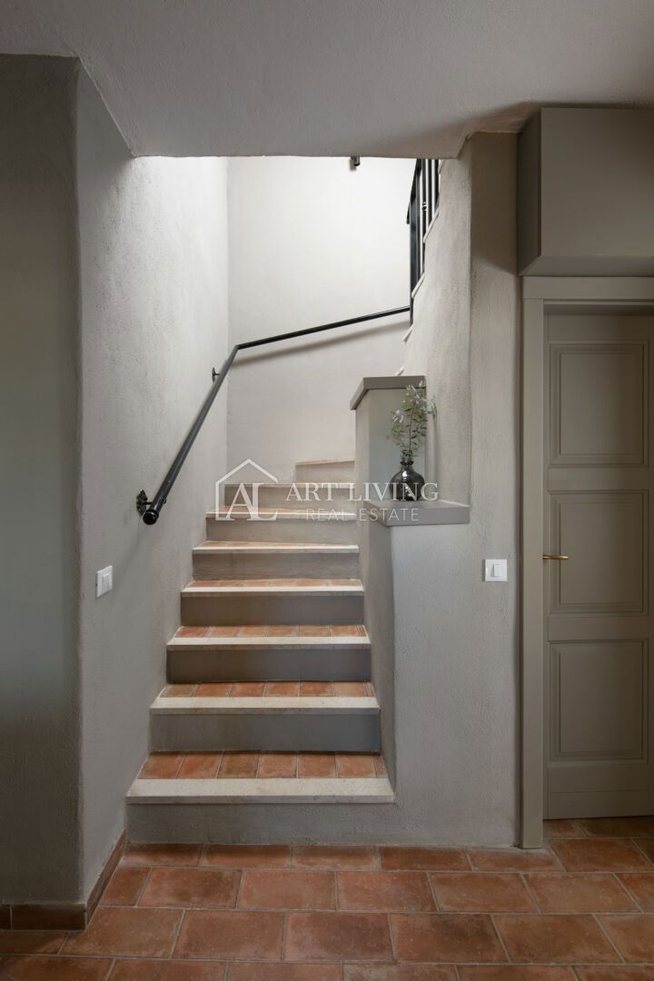 Poreč, okolica - razkošna rustikalna vila z bazenom - PRILOŽNOST