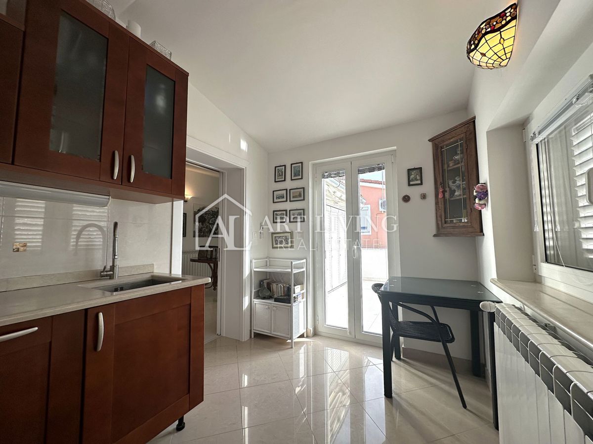 Umag, okolica - očarljivo dvosobno stanovanje na mirni in lepi lokaciji