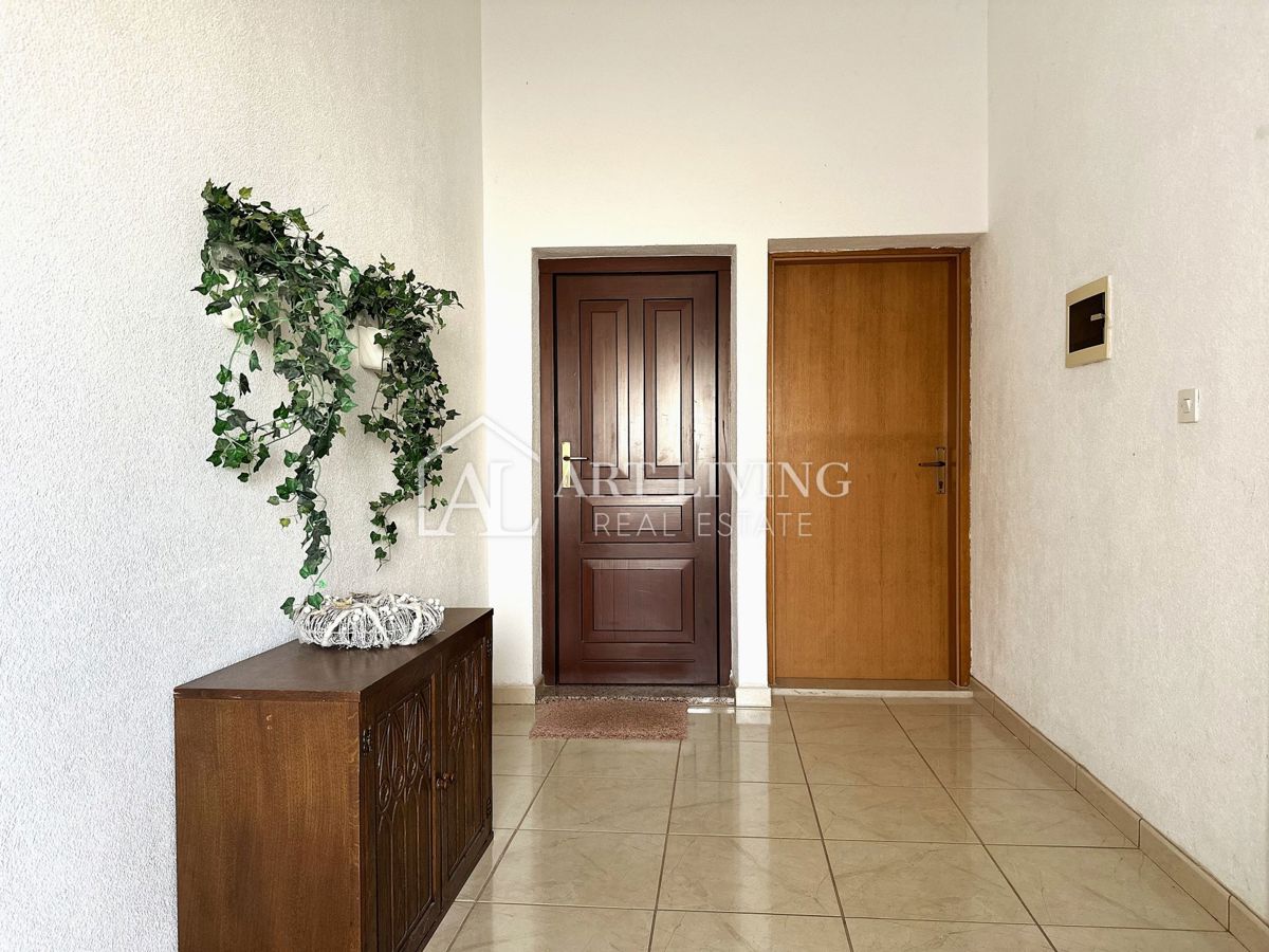 Umag, okolica - očarljivo dvosobno stanovanje na mirni in lepi lokaciji