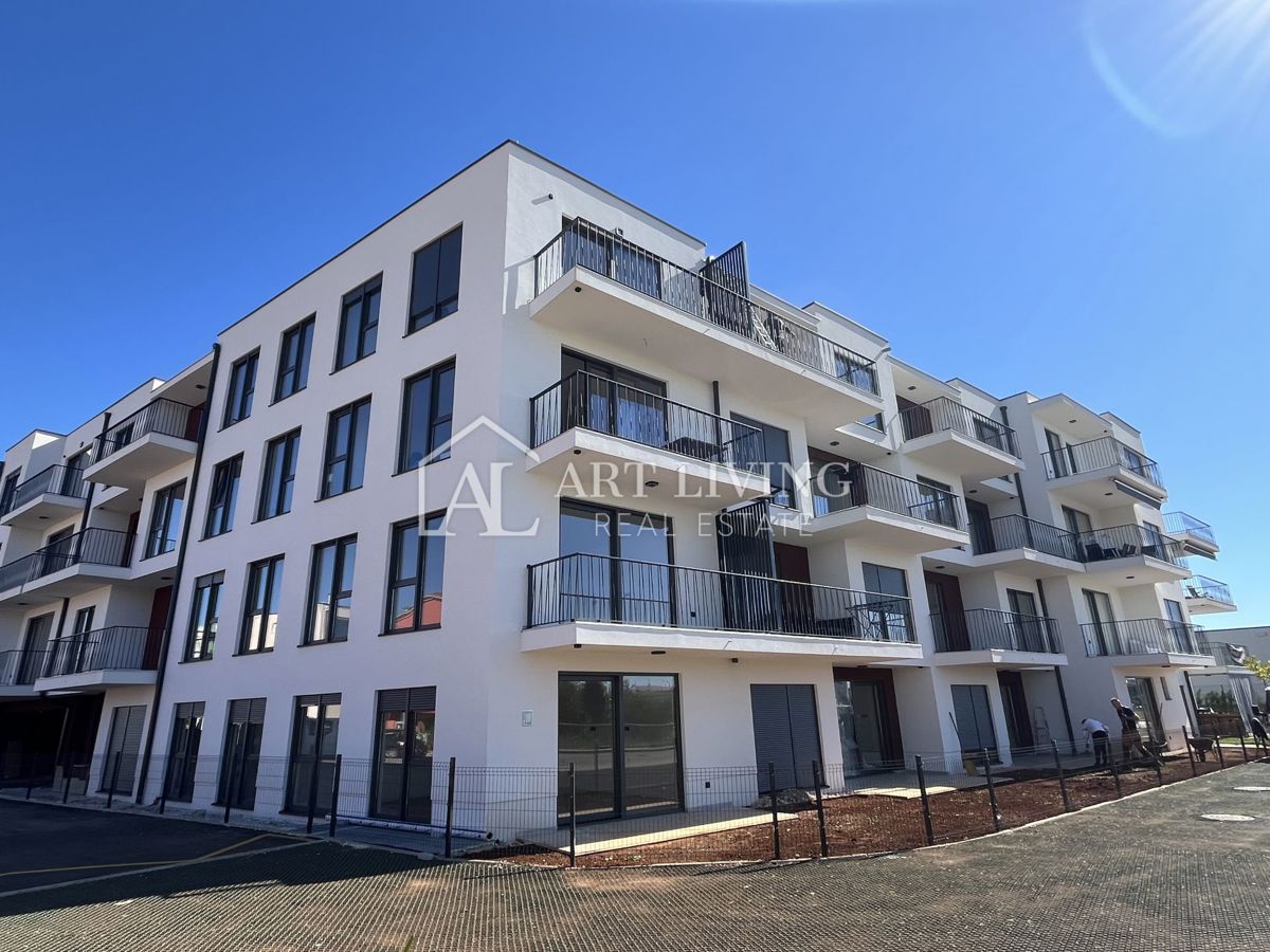 Istra, Umag - atraktivno stanovanje v novogradnji na vrhunski lokaciji