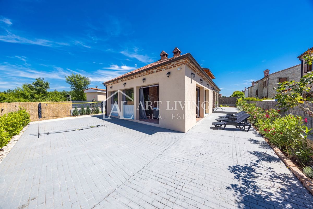 Istra, Svetvinčenat, okolica – čudovita vila v istrskem slogu
