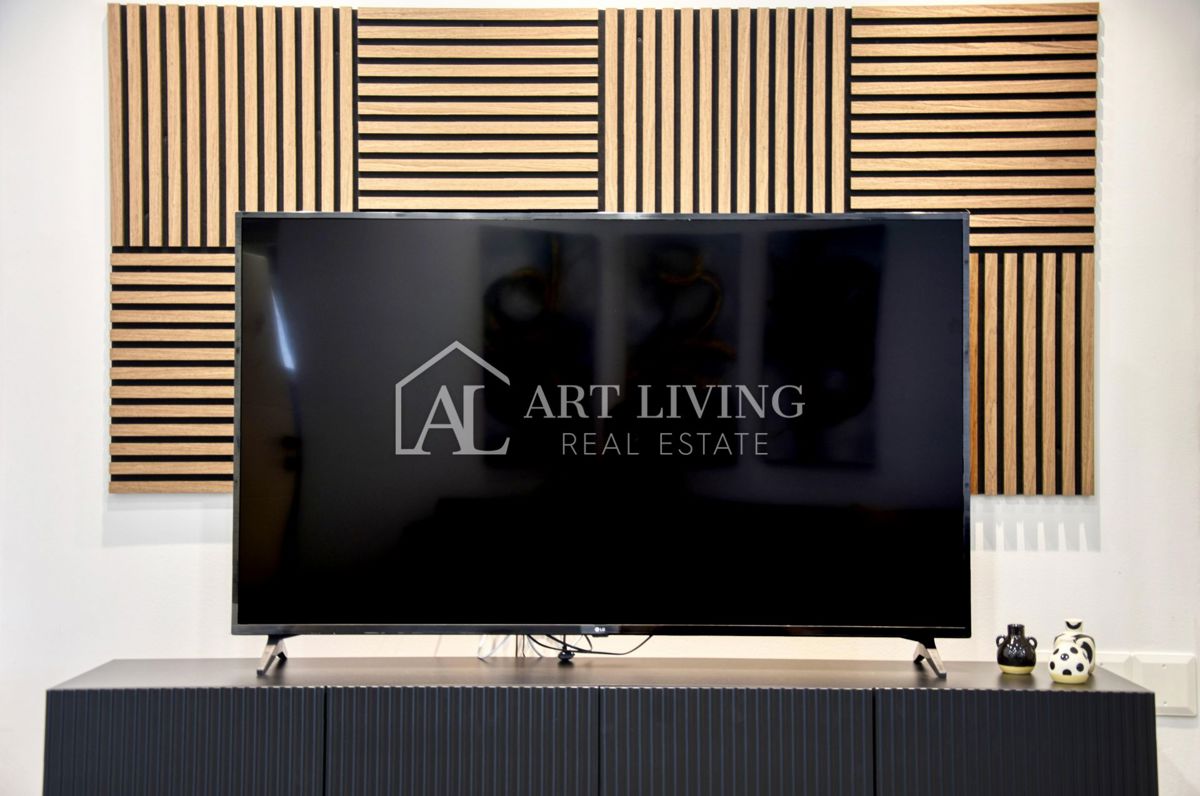 Poreč, luksuzno trisobno stanovanje, 100 m2, 800 m od morja