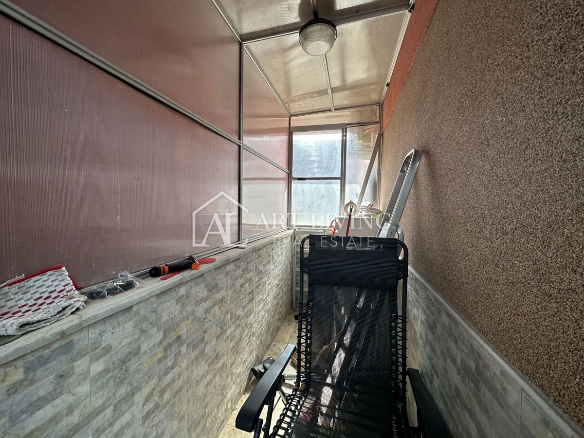 Novigrad – Dvosobno stanovanje, 61 m², z lastno okućnico, top lokacija!