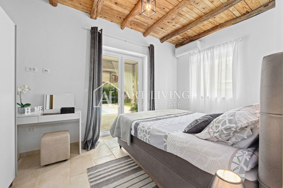 Istra, Svetvinčenat, okolica – čudovita vila z velikim bazenom