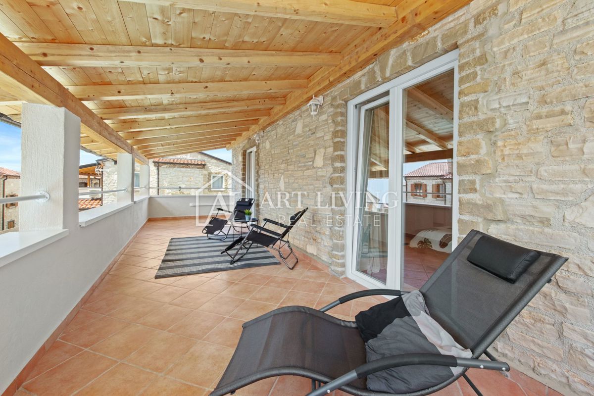 Istra, Svetvinčenat, okolica – čudovita vila z velikim bazenom