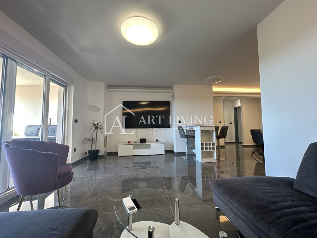 UMAG - luksuzno trisobno stanovanje, 134 m2, TOP lokacija!!!