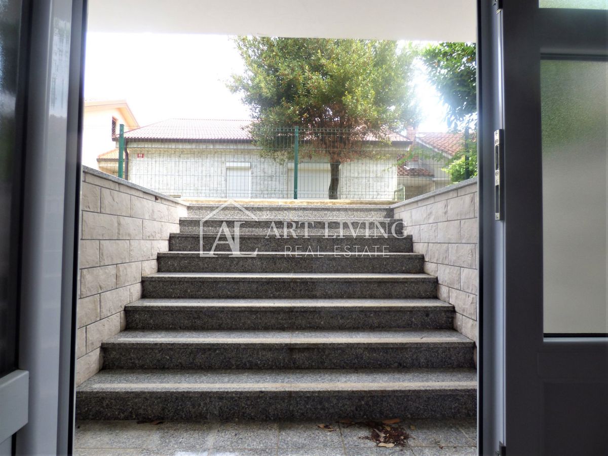 Umag-okolica, Crvei Vrh Hiša 250 m od morja s pogledom na morje