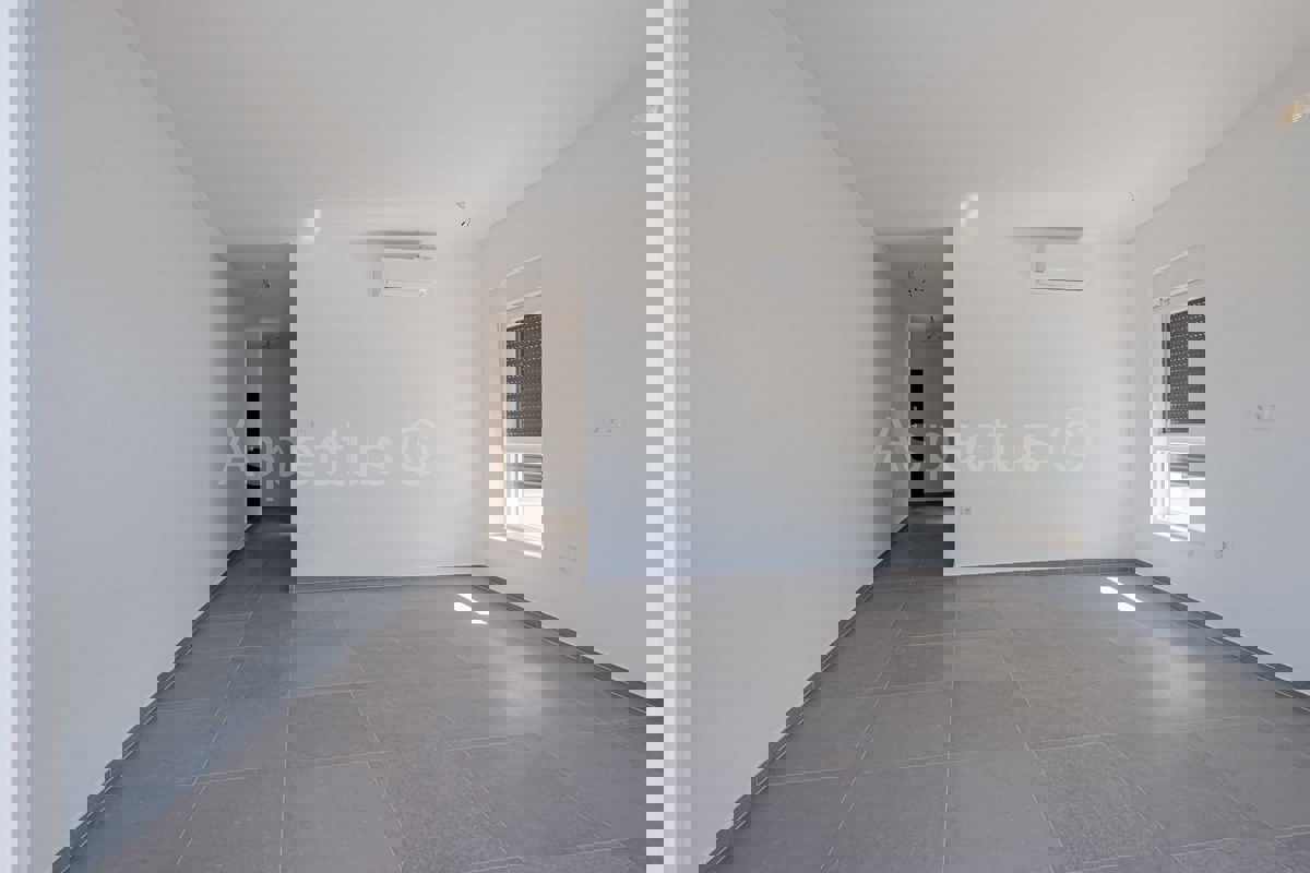 Apartma v 1. nadstropju, dve spalnici, Medulin, Istra