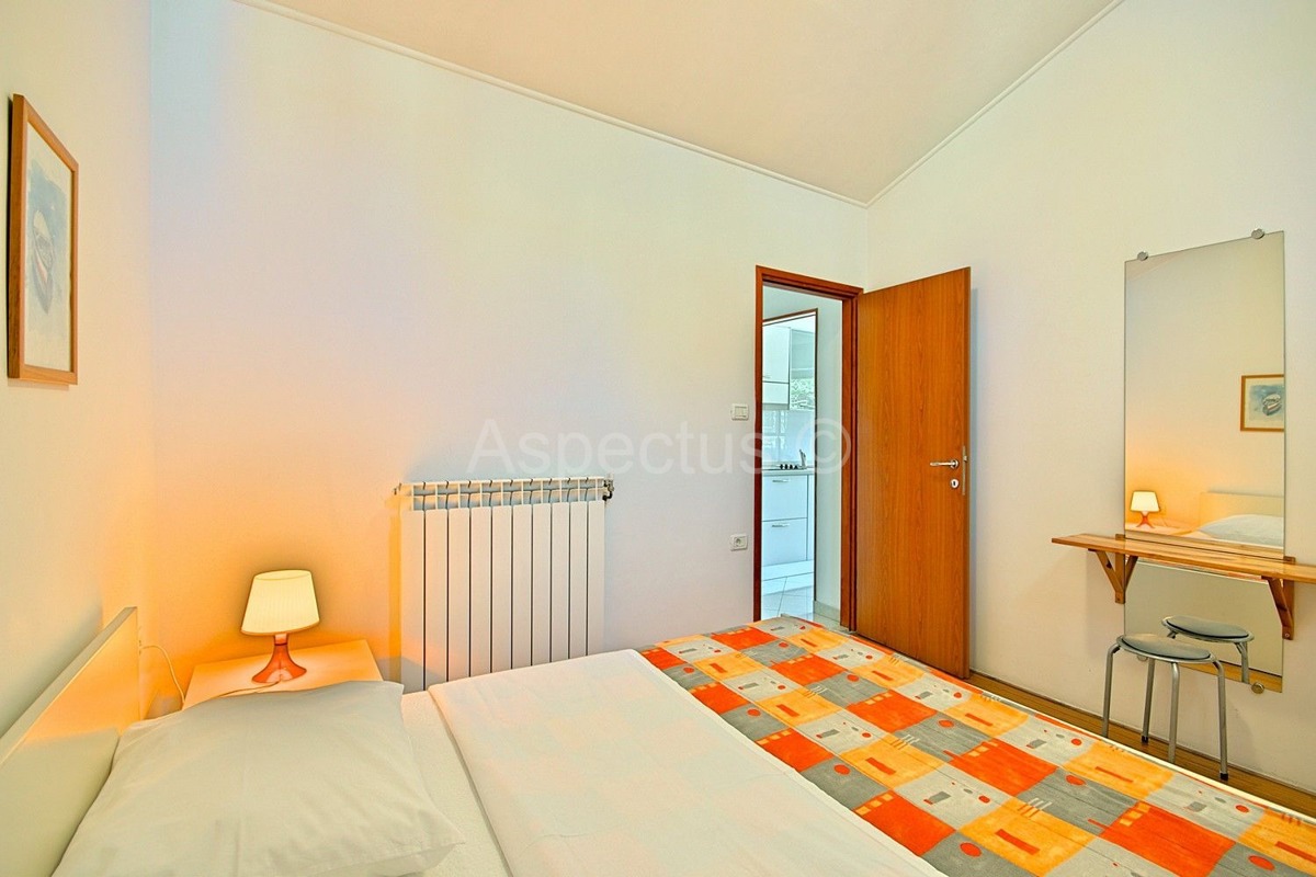 Apartmanska kuća, 12 apartmana,blizina plaže, Umag