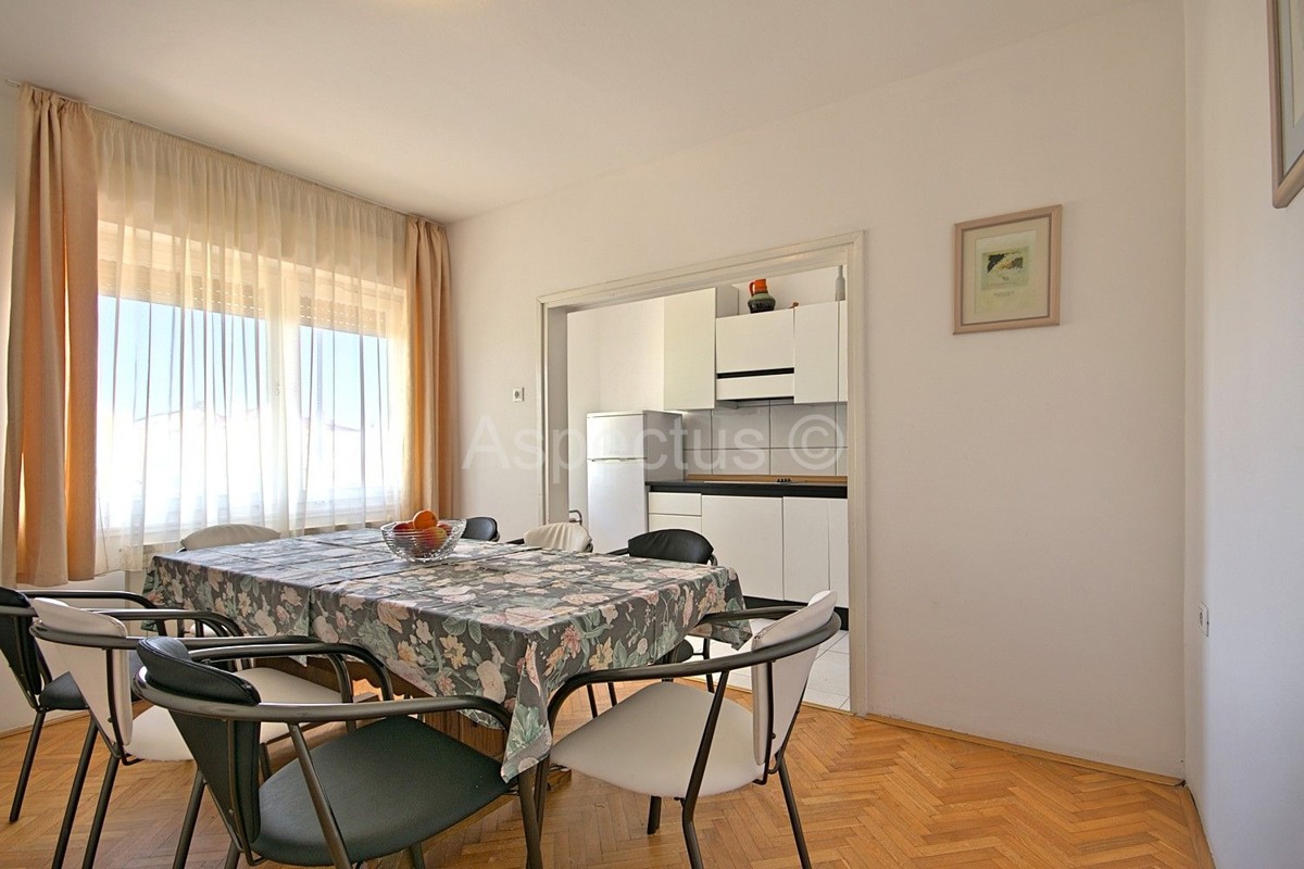 Apartmanska kuća, 12 apartmana,blizina plaže, Umag