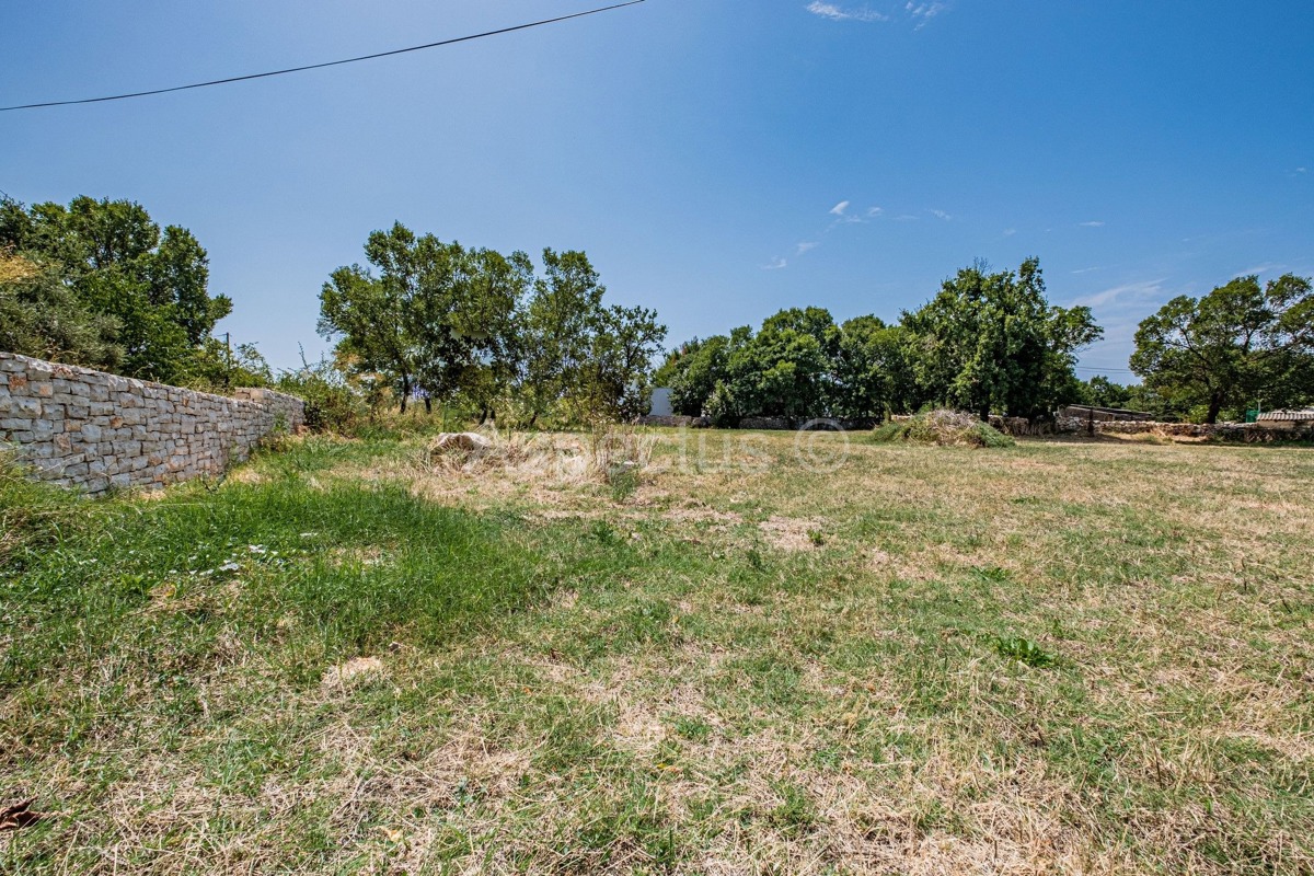 Atraktivno građevinsko zemljište, Peroj,Barbariga