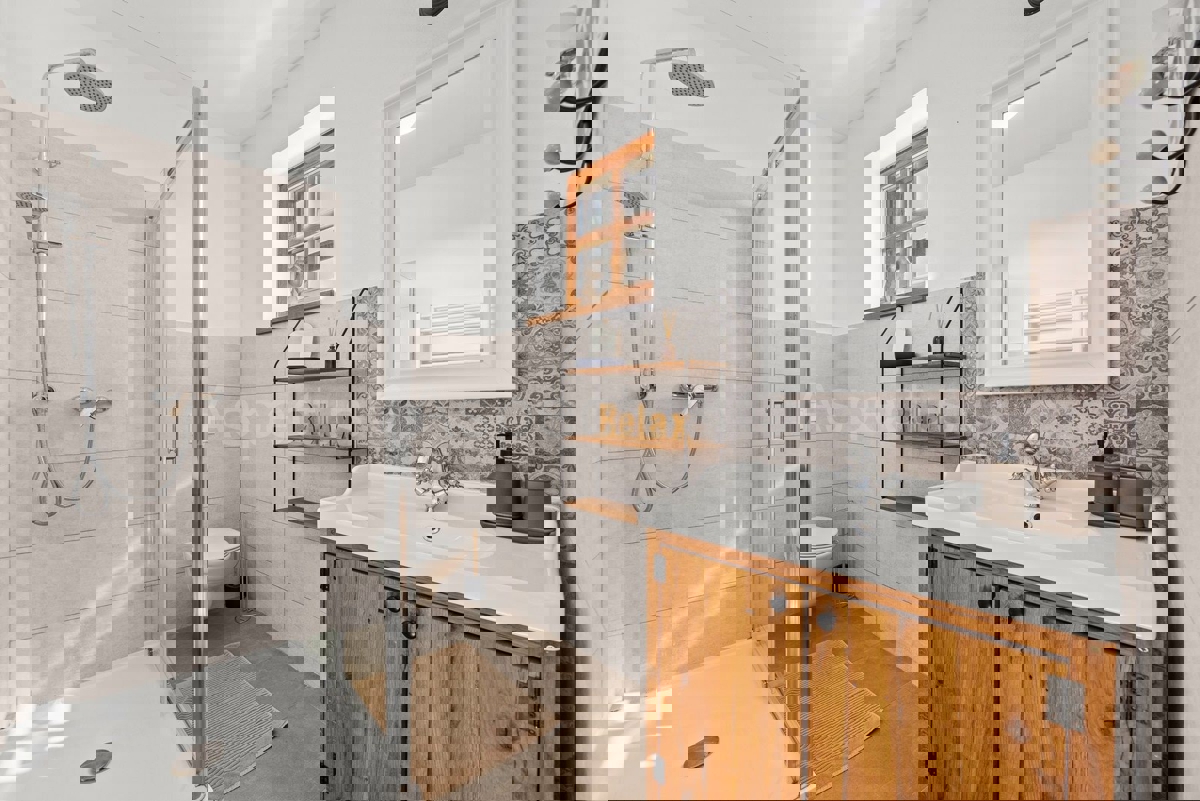 Luksuzna vila z bazenom, opremljena, vrt, garaža, Istra | 12 km od Fažane, okolica Pule