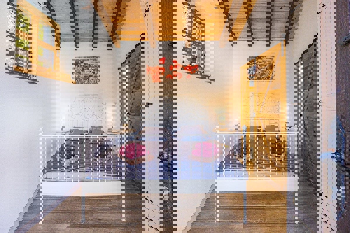 Luksuzna vila z bazenom, opremljena, vrt, garaža, Istra | 12 km od Fažane, okolica Pule