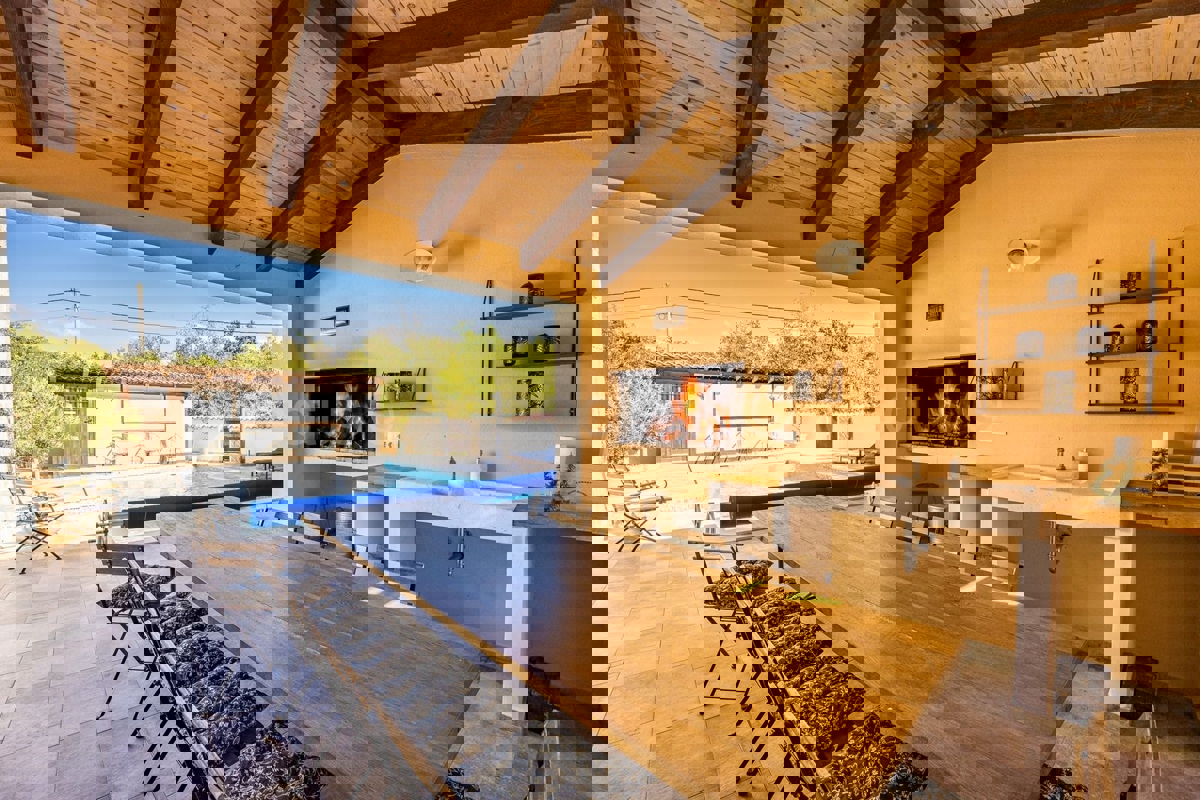 Luksuzna vila z bazenom, opremljena, vrt, garaža, Istra | 12 km od Fažane, okolica Pule