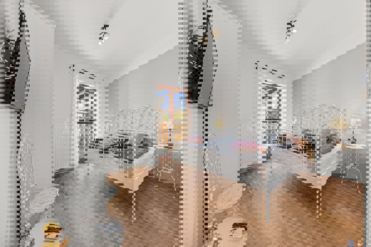 Luksuzna vila z bazenom, opremljena, vrt, garaža, Istra | 12 km od Fažane, okolica Pule