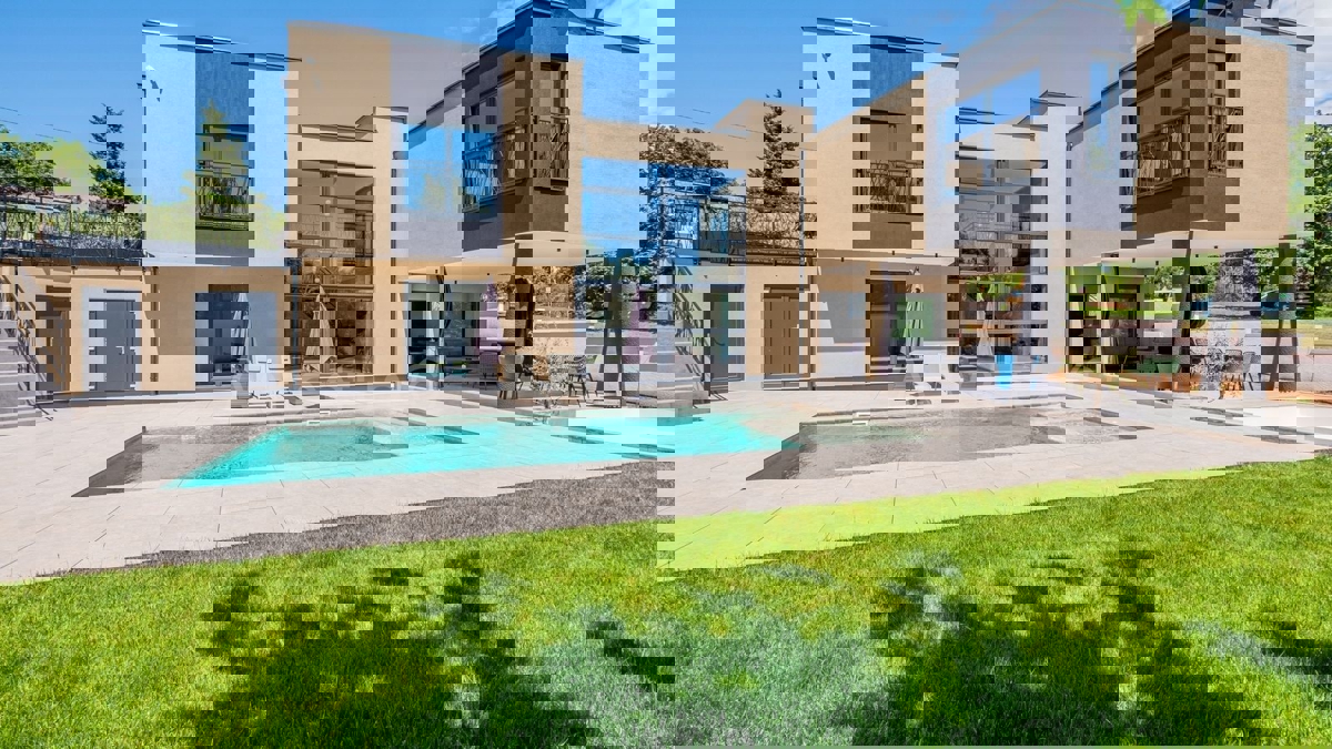 Luksuzna moderna vila z bazenom, okolica Pule | Divšići