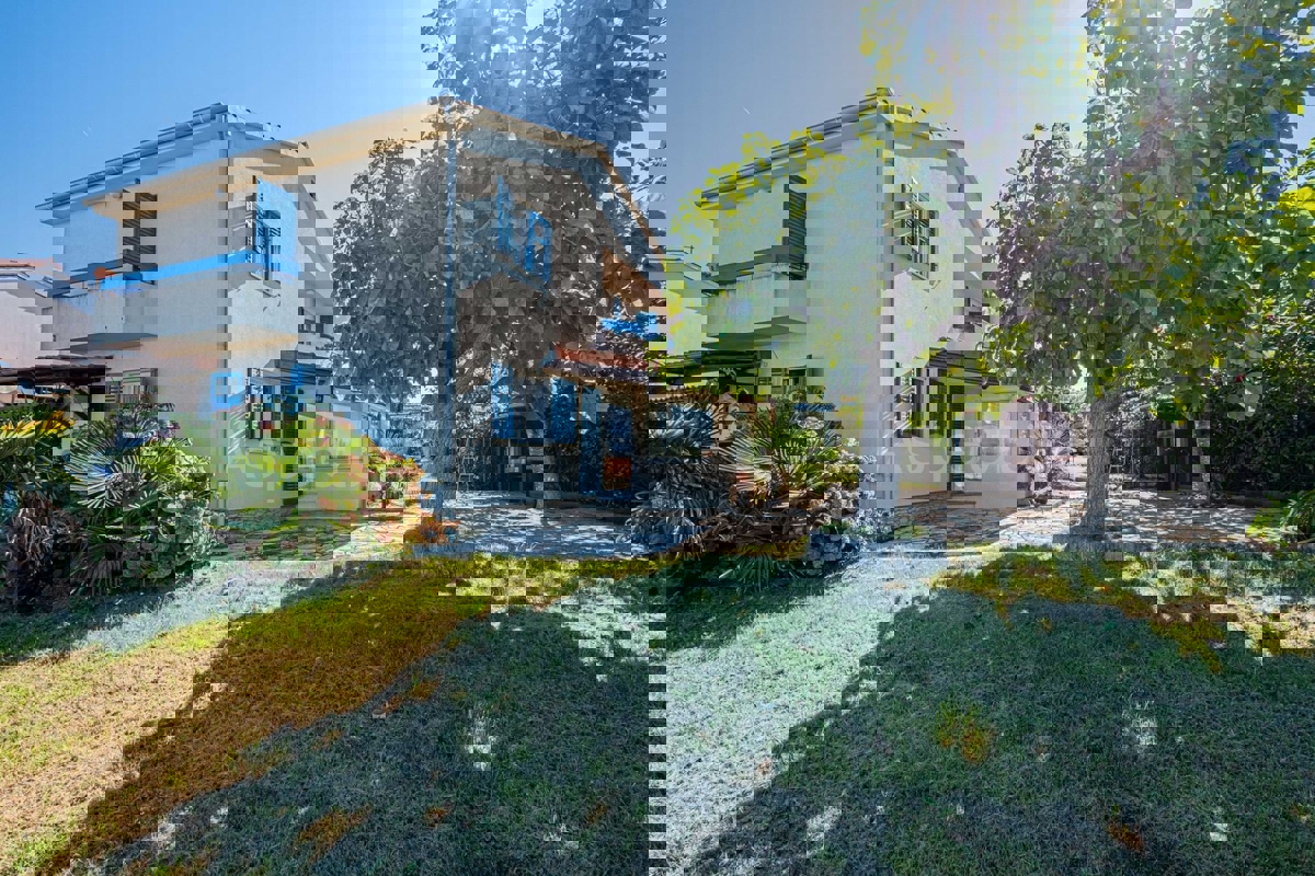 Samostojna družinska hiša, pogled na morje, Banjole, Pula | Istra