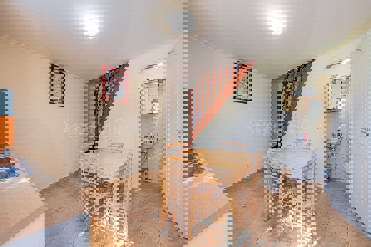 Samostojna družinska hiša, pogled na morje, Banjole, Pula | Istra