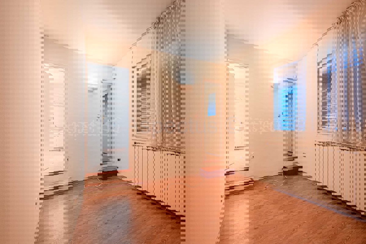 Samostojna družinska hiša, pogled na morje, Banjole, Pula | Istra