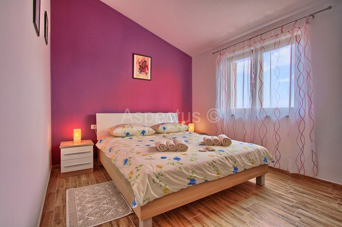 Luksuzna vila sa bazenom na mirnoj lokaciji, Svetvinčenat, Istra