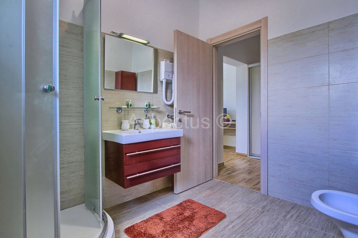 Luksuzna vila sa bazenom na mirnoj lokaciji, Svetvinčenat, Istra