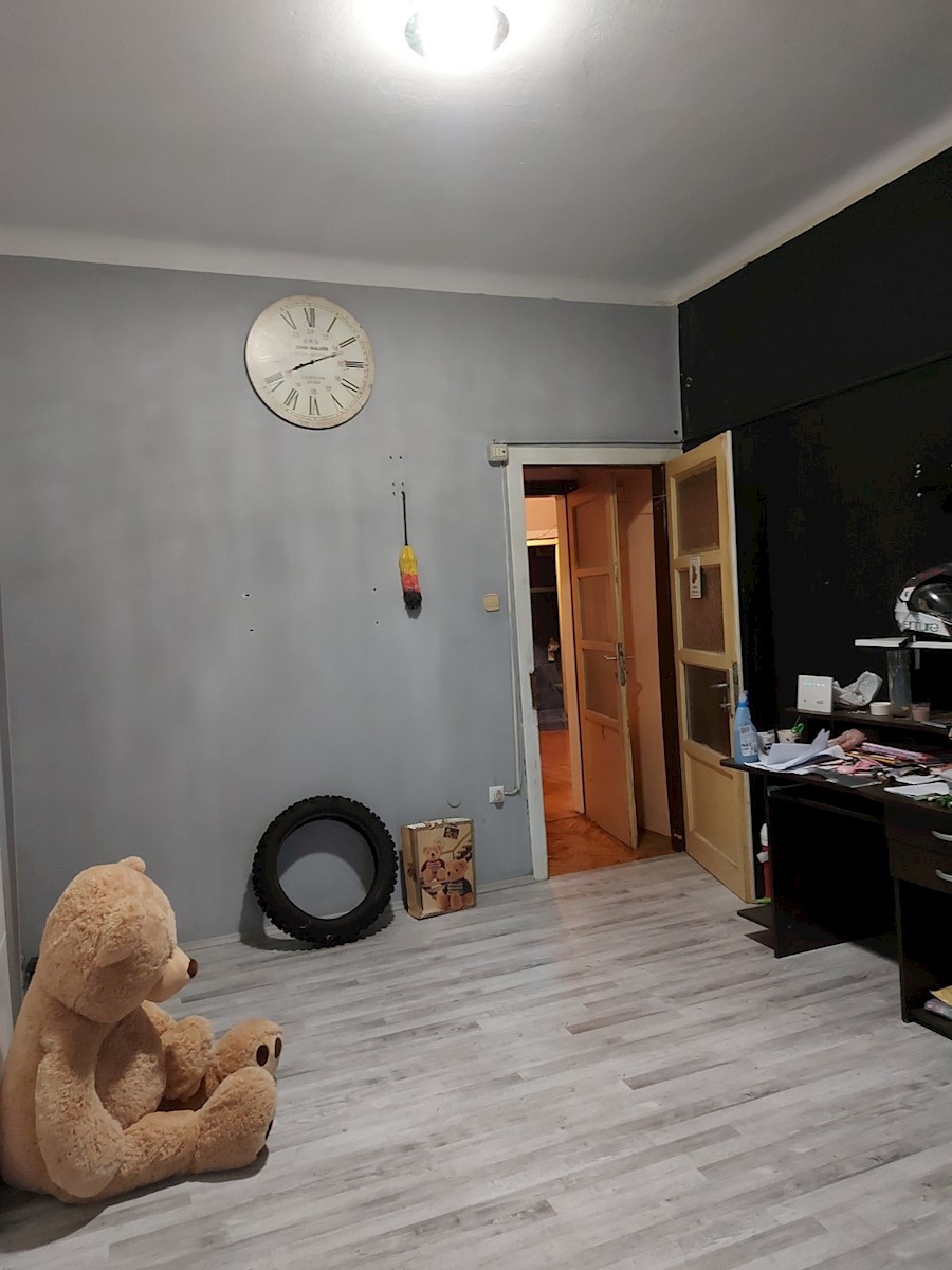Stanovanje v centru Pule za prenovo