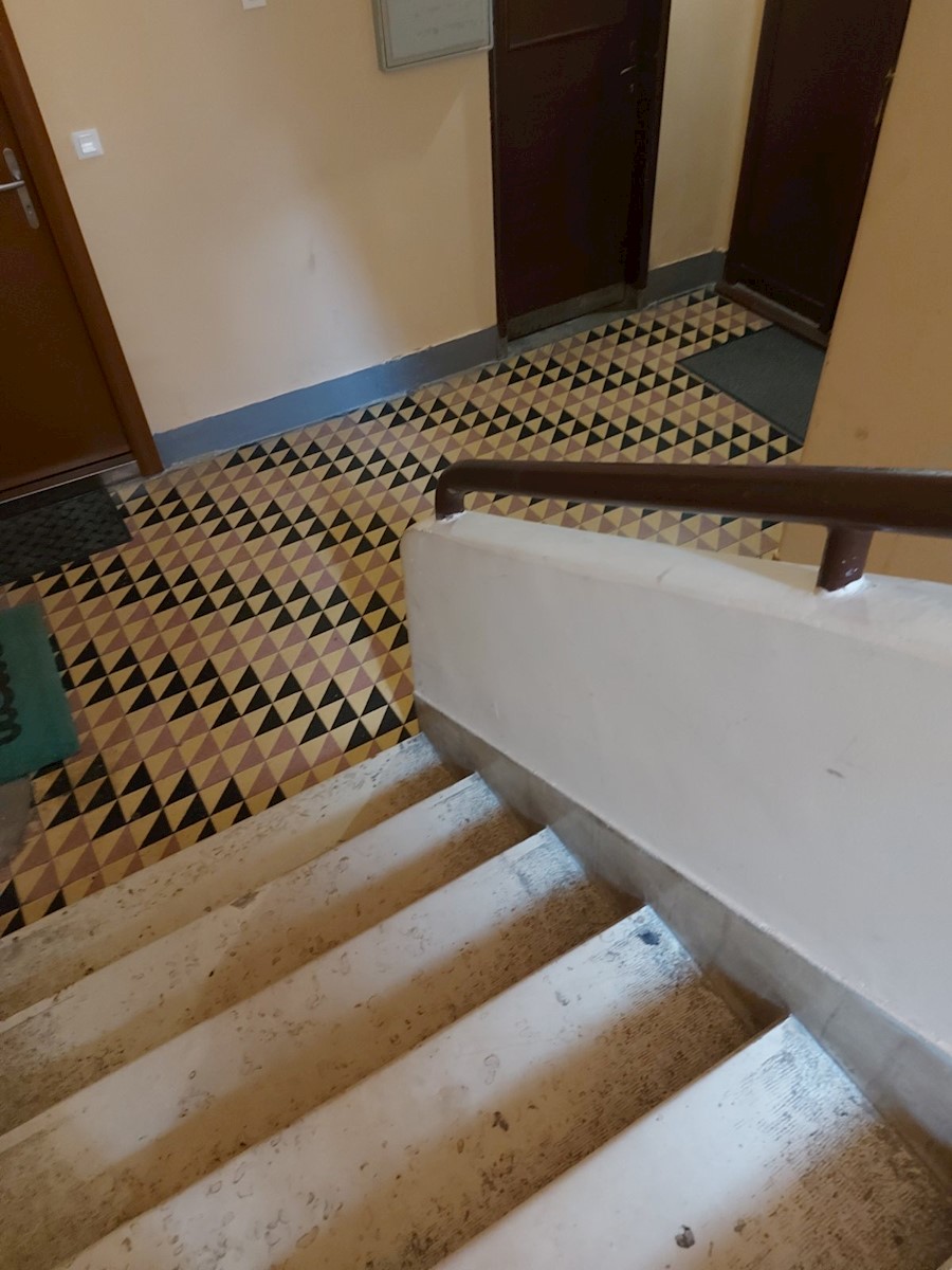 Stanovanje v centru Pule za prenovo