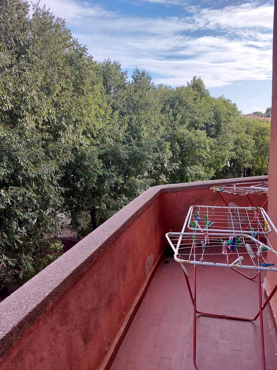 Stanovanje v centru Pule za prenovo