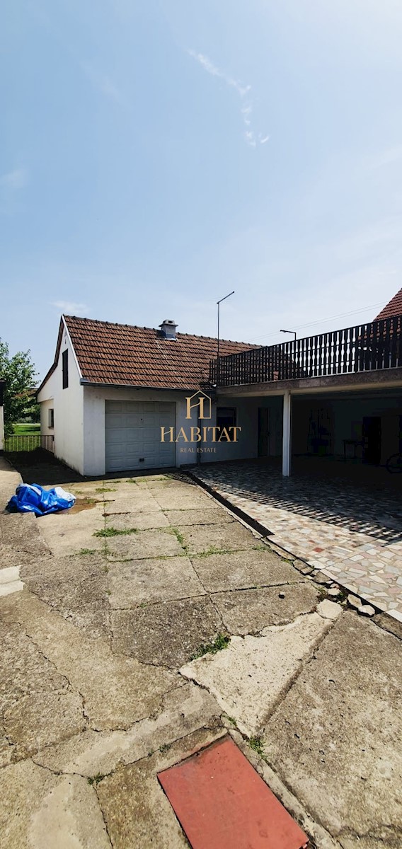 Slavonski Brod, PRILIKA, hiša 410m2, 5 stanovanj, garaža, opremljeno