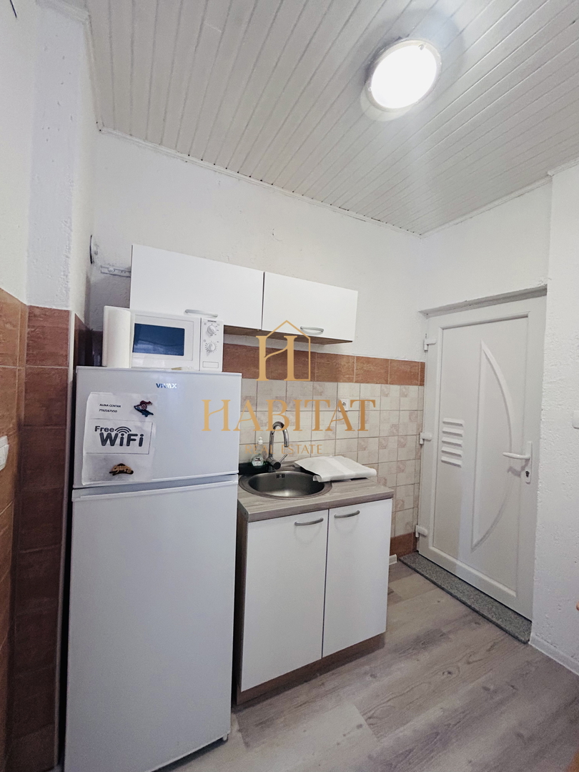 Istra, Novigrad, garsonjera 23,5m2, 20m od plaže in morja, center