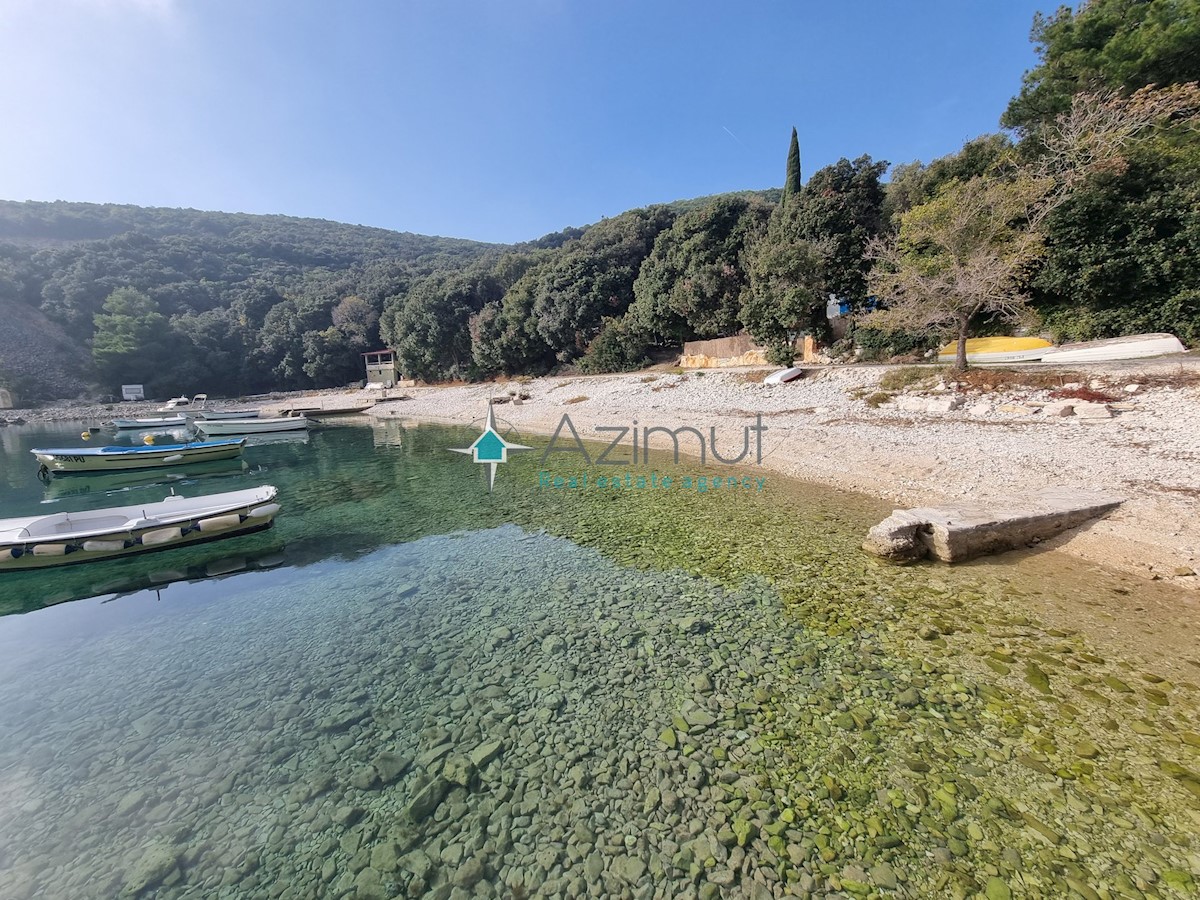 Istra, Rakalj, 70 metrov od morja, kmetijsko zemljišče 439m2